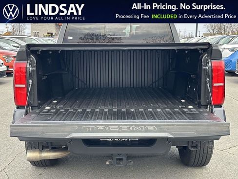 Used 2024 Toyota Tacoma TRD Sport w/ TRD Sport Upgrade Package image 15