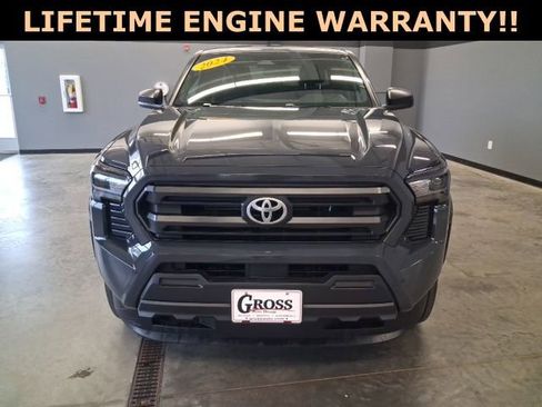 Used 2024 Toyota Tacoma SR image 3