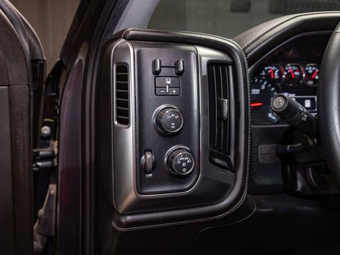 Used 2019 Chevrolet Silverado 2500 LTZ w/ Duramax Plus Package AWD/4WD image 21
