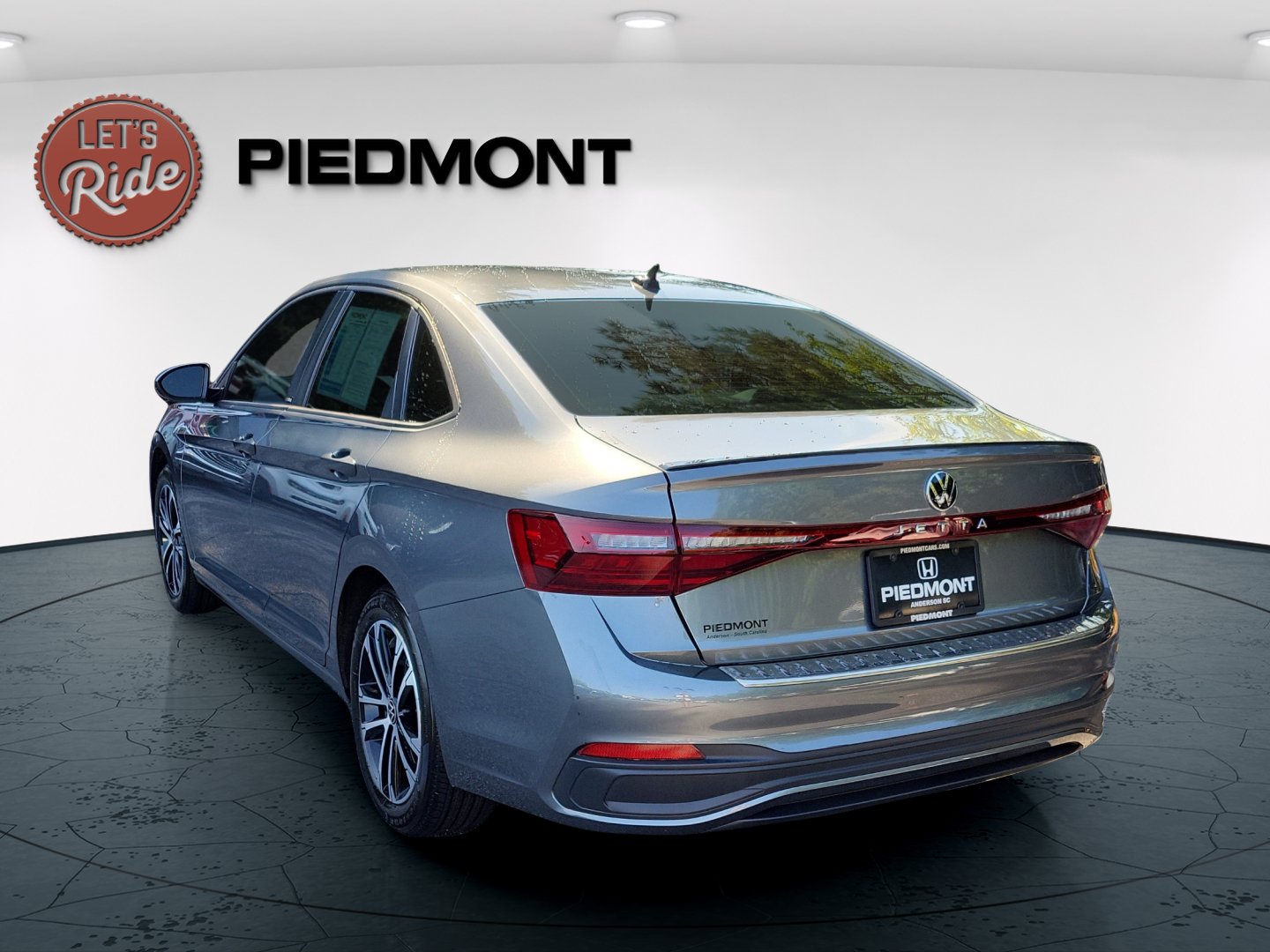 Used 2025 Volkswagen Jetta Sport FWD image 7
