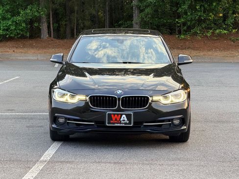 Used 2017 BMW 330i Sedan image 2