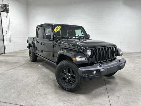 Used 2023 Jeep Gladiator Sport AWD/4WD image 1