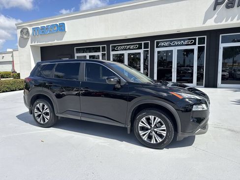 Used 2023 Nissan Rogue SV FWD image 6