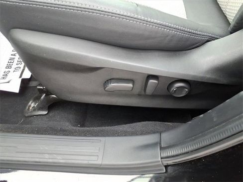 Used 2019 Subaru Forester Premium image 6