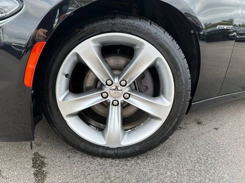 Used 2016 Dodge Charger R/T RWD image 9