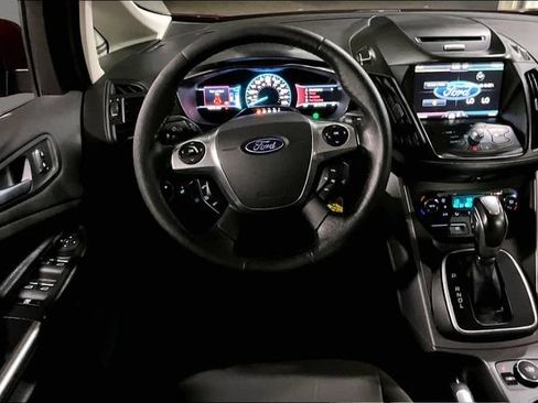 Used 2015 Ford C-MAX SE w/ Equipment Group 203A FWD image 18