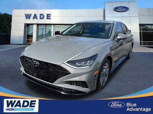 Used 2023 Hyundai Sonata SEL FWD image 1
