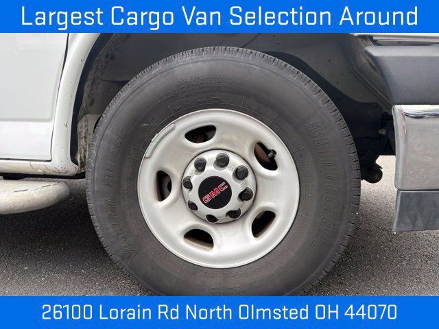 Used 2025 GMC Savana 2500 w/ Driver Convenience Package RWD image 19