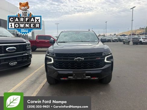 Used 2024 Chevrolet Tahoe Z71 w/ Luxury Package AWD/4WD image 3