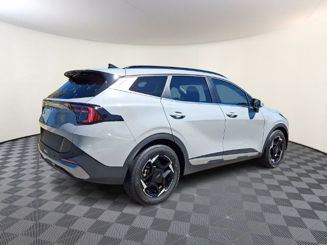 Certified 2026 Kia Sportage EX w/ EX Panorama Roof Package FWD image 8