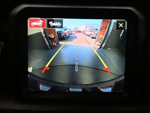 Used 2021 Jeep Wrangler Unlimited Sahara image 19