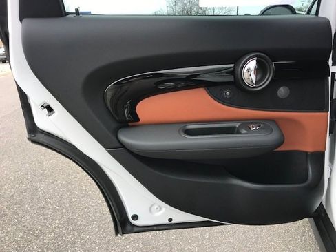 Used 2024 MINI Cooper Clubman S image 17