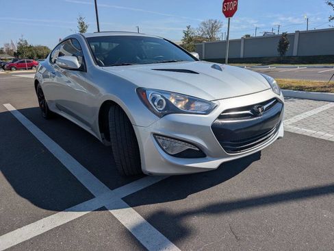 Used 2013 Hyundai Genesis 3.8 image 4