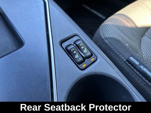 Used 2024 Subaru Crosstrek 2.0i Premium image 30