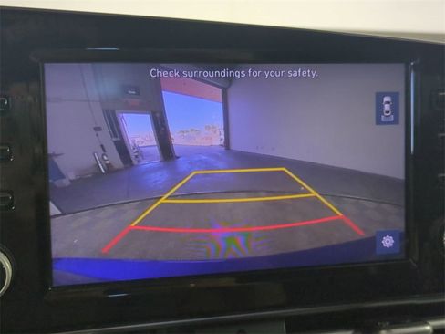 Used 2021 Hyundai Elantra SEL w/ Convenience Package image 21