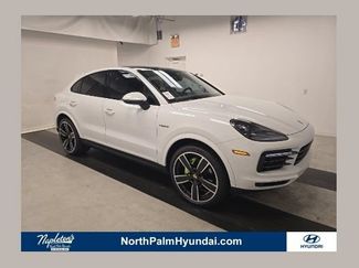 Used 2023 Porsche Cayenne Coupe AWD/4WD video 1