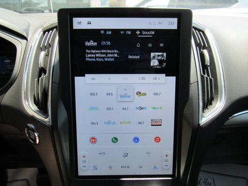 Used 2024 Ford Edge Titanium w/ Equipment Group 301A AWD/4WD image 17