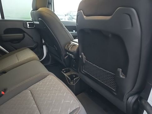 New 2026 Jeep Gladiator Mojave image 86