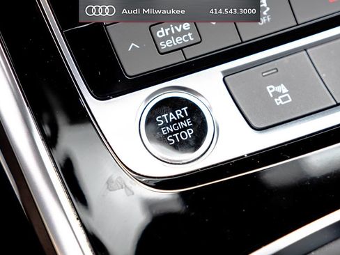 Used 2023 Audi Q8 Premium Plus AWD/4WD image 33