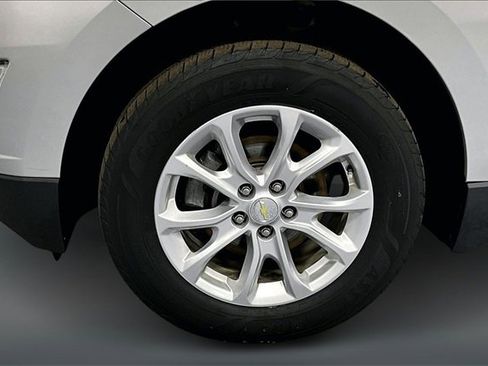 Used 2018 Chevrolet Equinox LS image 29