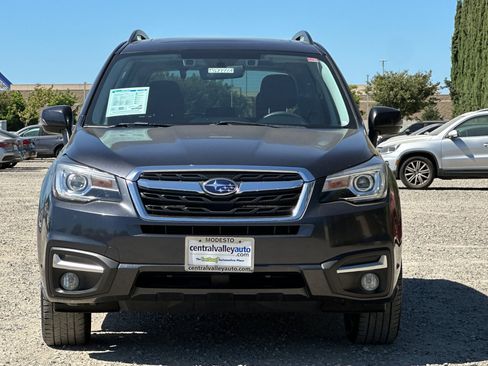 Used 2018 Subaru Forester 2.5i Touring w/ Popular Package #3B AWD/4WD image 9