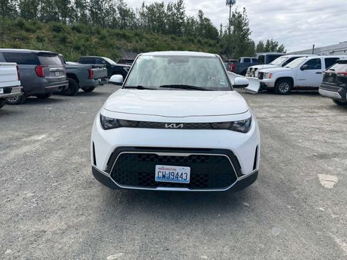 Used 2024 Kia Soul LX w/ Option Group 015 FWD image 4