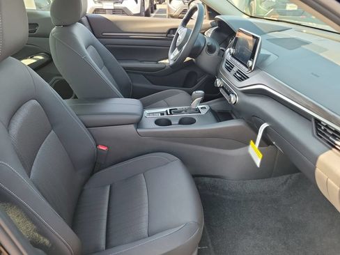 New 2026 Nissan Altima 2.5 SV AWD/4WD image 11
