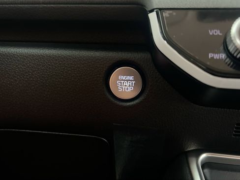 New 2026 Kia Carnival EX image 21