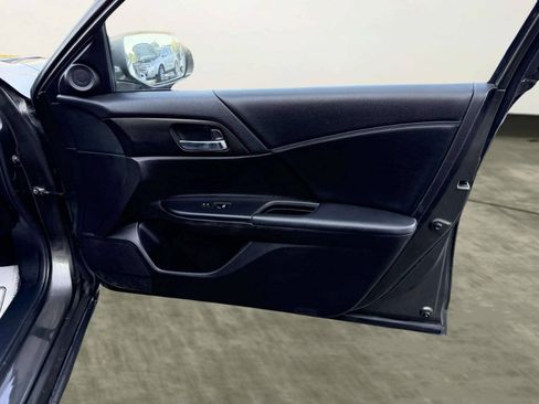 Used 2015 Honda Accord EX image 26
