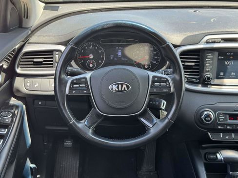 Used 2019 Kia Sorento AWD w/ LX Convenience Package image 12