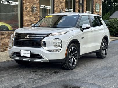 Used 2023 Mitsubishi Outlander SE