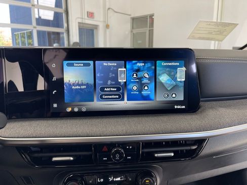 New 2026 Nissan Kicks SV w/ SV Premium Package FWD image 11