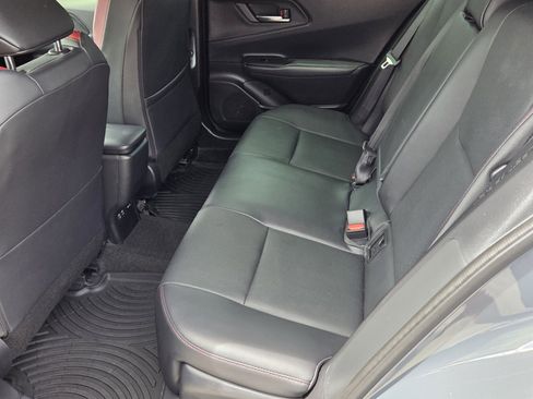 Used 2025 Toyota Prius Plug-In Hybrid FWD image 5