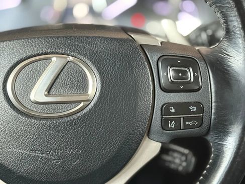 Used 2017 Lexus IS 300 AWD image 24