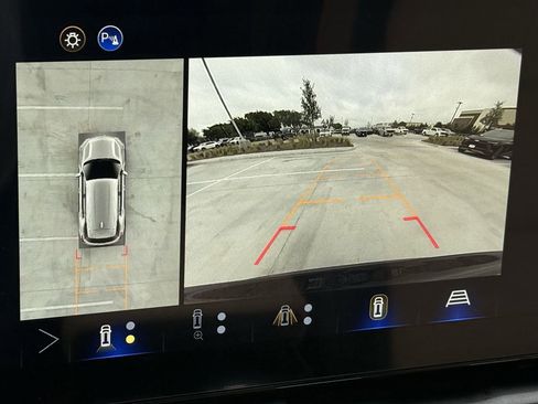 New 2026 Chevrolet Equinox ACTIV image 16