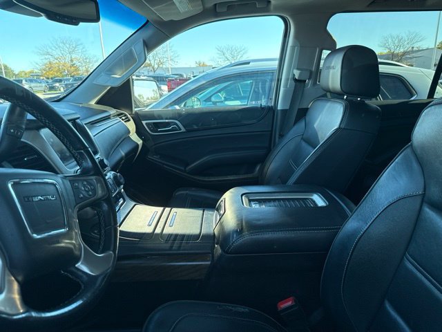 Used 2019 GMC Yukon XL Denali w/ Denali Ultimate Package AWD/4WD image 10