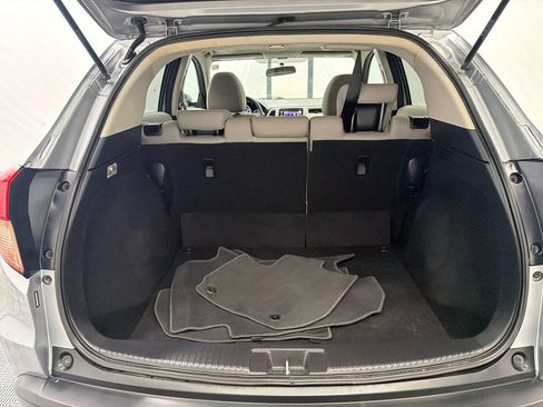 Used 2017 Honda HR-V EX image 18