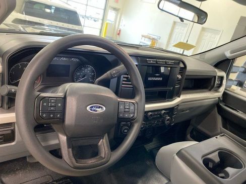 New 2024 Ford F550 4x4 Regular Cab Super Duty image 14