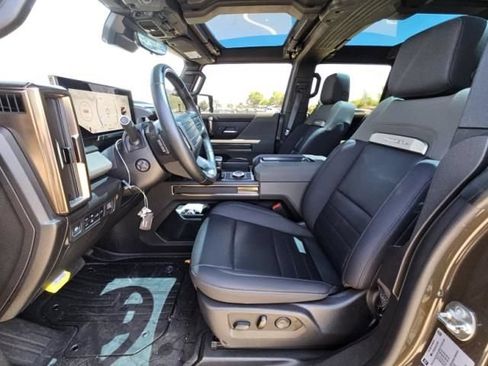 Used 2024 GMC Hummer EV 2X AWD/4WD image 4