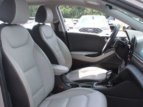 Used 2022 Hyundai Ioniq Limited FWD image 36
