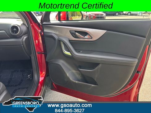 Used 2024 Chevrolet Blazer LT w/ Convenience Package FWD image 18