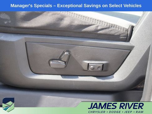 Used 2024 RAM 3500 Big Horn AWD/4WD image 23