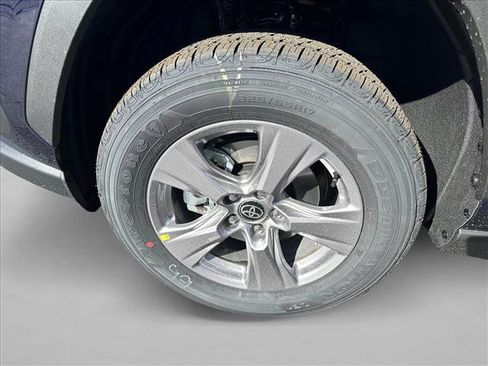 New 2025 Toyota RAV4 XLE image 16