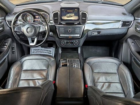 Used 2017 Mercedes-Benz GLS 550 4MATIC image 3