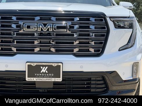New 2026 GMC Acadia Denali Ultimate w/ LPO, Floor Liner Package AWD/4WD image 8