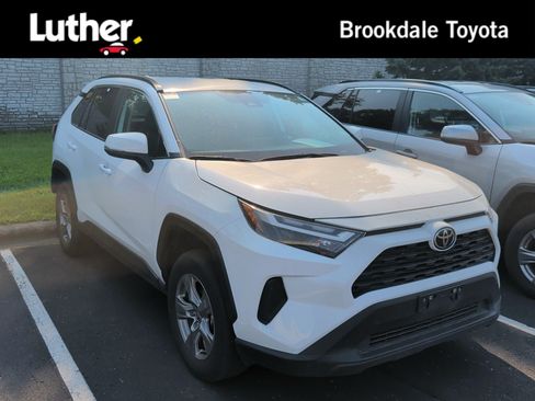 Certified 2025 Toyota RAV4 XLE AWD/4WD image 1