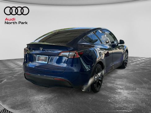 Used 2022 Tesla Model Y Performance AWD/4WD image 5