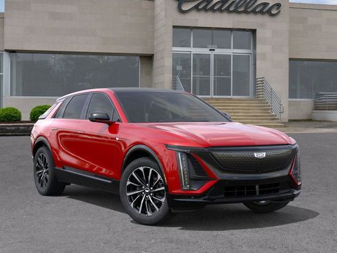New 2025 Cadillac Lyriq Sport w/ LPO, Floor Liner Package AWD/4WD image 7