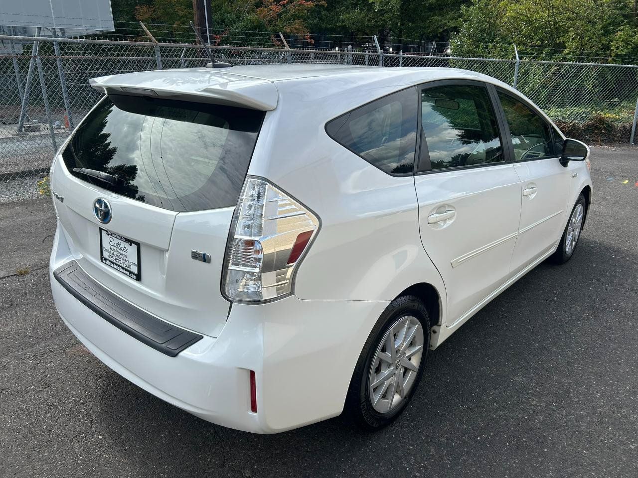 Used 2012 Toyota Prius V Three FWD image 5
