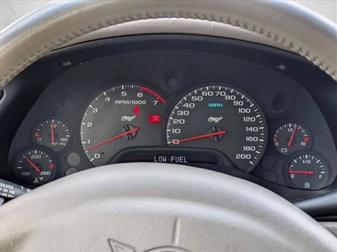 Used 2003 Chevrolet Corvette Coupe w/ Preferred Equipment Group RWD image 11